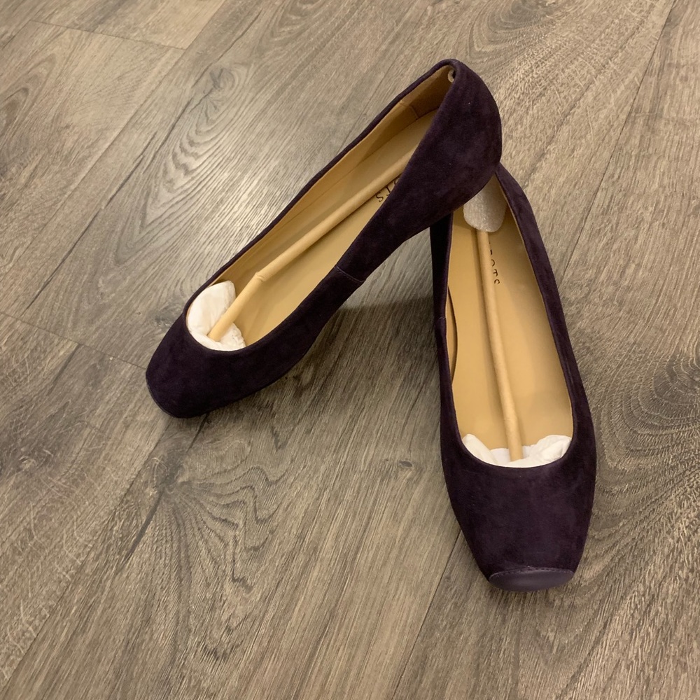 Talbots Addison Flat